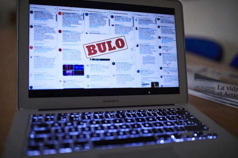 ¿Quién financia la campaña sucia? Se deben muchas&nbsp;explicaciones