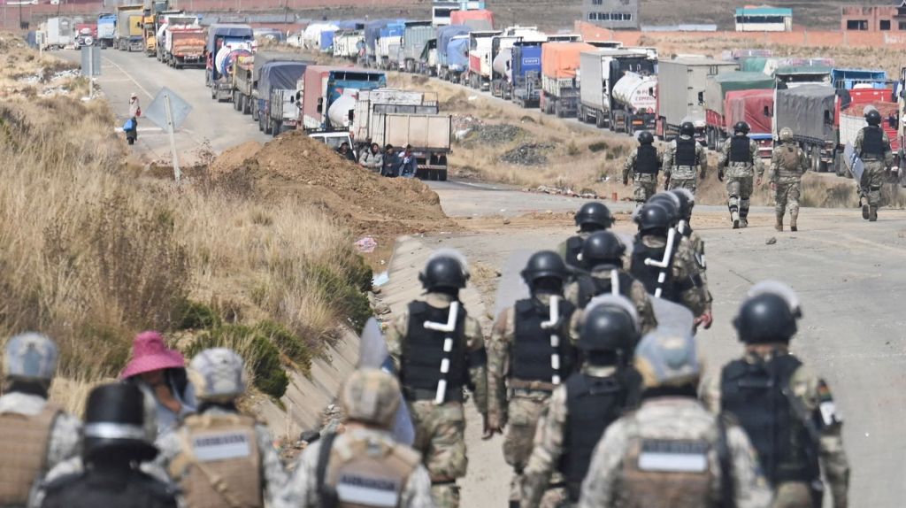 Bolivia avanza con nuevas medidas en medio de la crisis&nbsp;política
