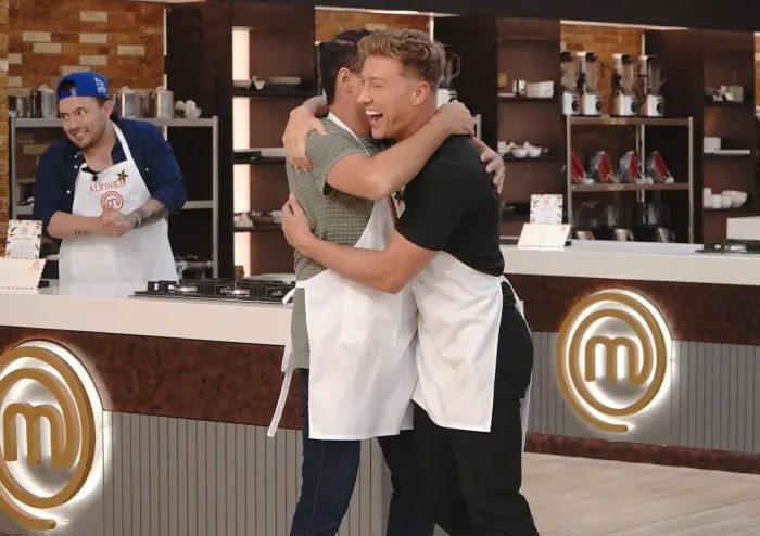 Sebastián Putz se convierte en el primer semifinalista de MasterChef Celebrity&nbsp;Bolivia