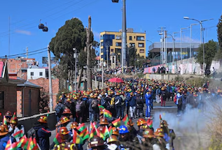 Bolivia: denuncian una alianza contra Rodrigo&nbsp;Paz
